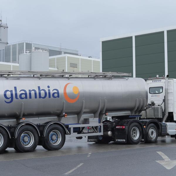 Glanbia Ireland truck arriving at Ballyraggart