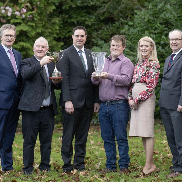 group of winners at tirlán grain awards